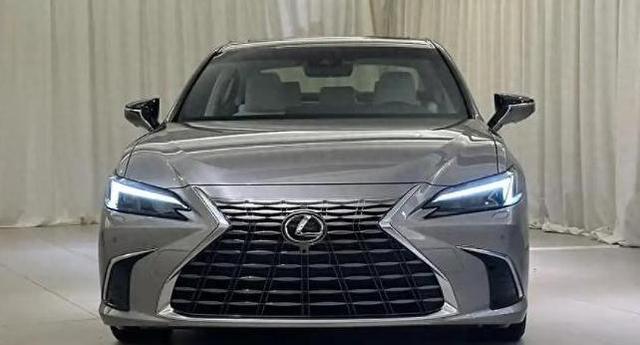 廣州車展新能源風頭強勁，燃油車關注度下滑，大眾轉型新勢力-有駕