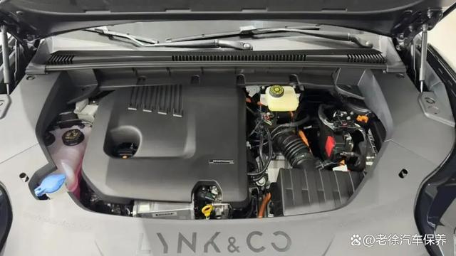 領克08 EM-P，配1.5T+電機插混，雙色車身可選-有駕