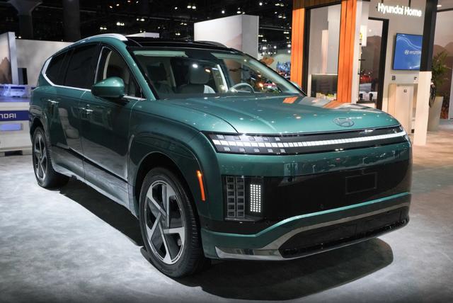 現代純電中大型SUV，6/7座可選，小鵬G9同級，明年上市-有駕