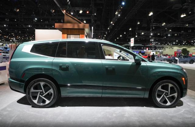 現代純電中大型SUV，6/7座可選，小鵬G9同級，明年上市-有駕