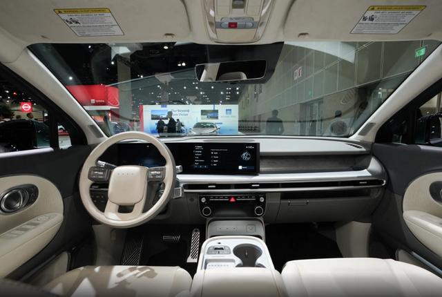 現代純電中大型SUV，6/7座可選，小鵬G9同級，明年上市-有駕