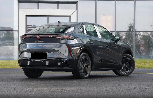 一臺有趣的大眾純電SUV，優(yōu)惠后16.99萬起售，7.7秒破百-有駕