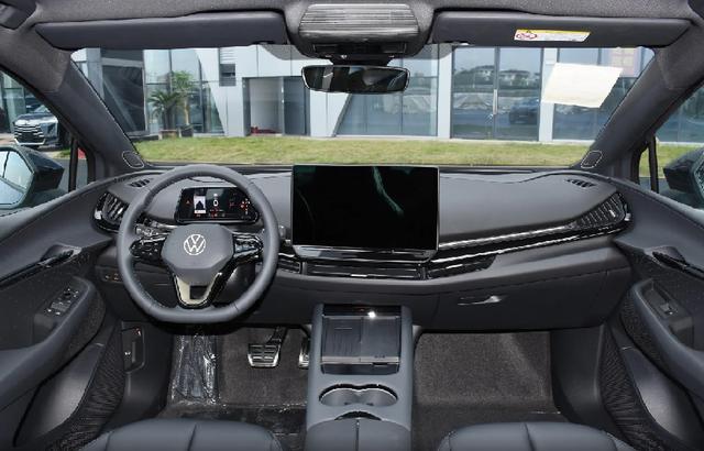 一臺有趣的大眾純電SUV，優(yōu)惠后16.99萬起售，7.7秒破百-有駕