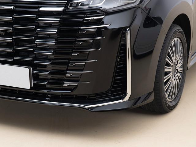 MPV價格屠夫！5米多車長配2.0引擎，級別看齊賽那GL8，僅售10萬-有駕