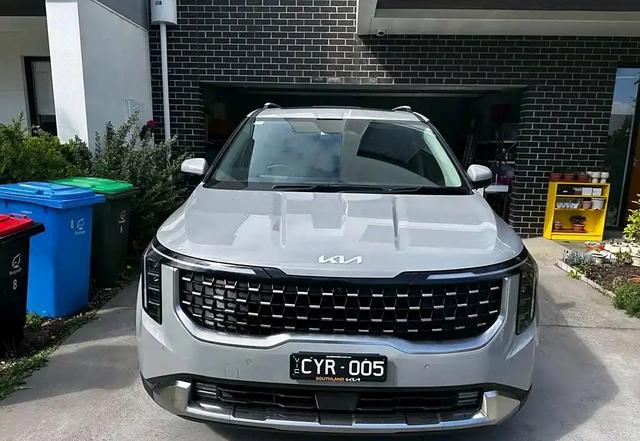 全面競爭奧德賽，新一代起亞嘉華大七座MPV霸氣亮相-有駕