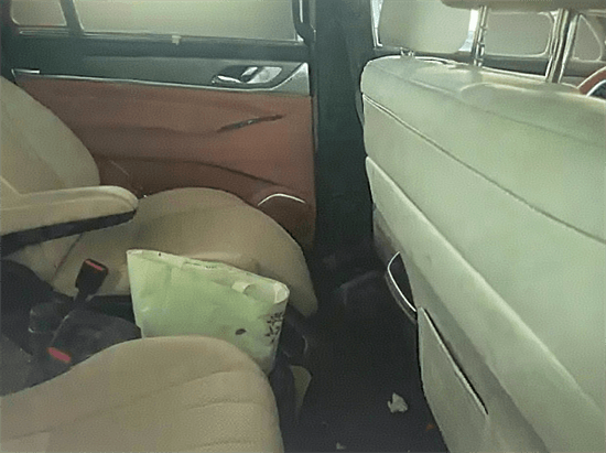 或基于藍山打造 魏牌全新旗艦SUV諜照曝光