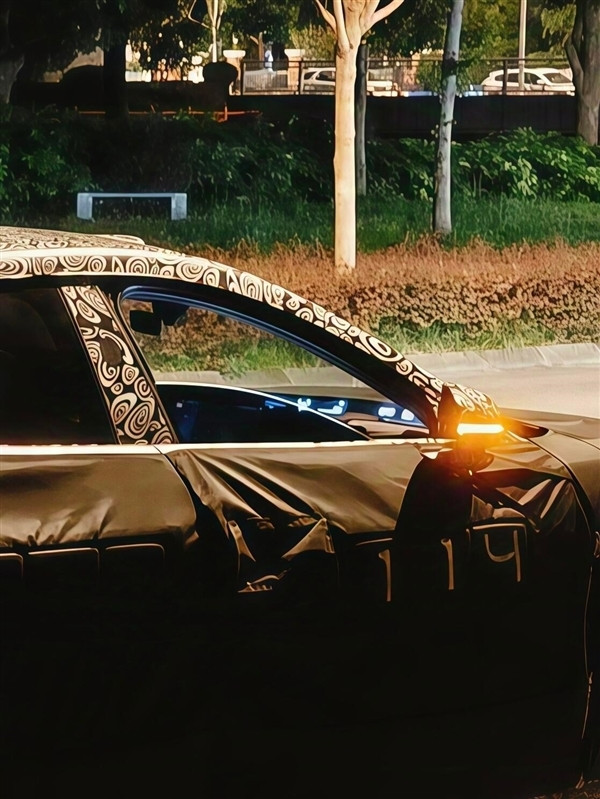 小米YU7座艙前瞻：有特殊屏幕、英偉達智駕芯片拖上市后腿