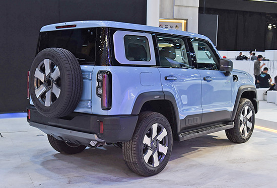 純電續(xù)航155km BJ40e將于12月17日開啟預(yù)售